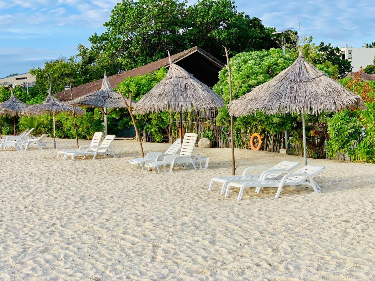 Ilaa Beach Maldives Hotel กุลลี ภายนอก รูปภาพ