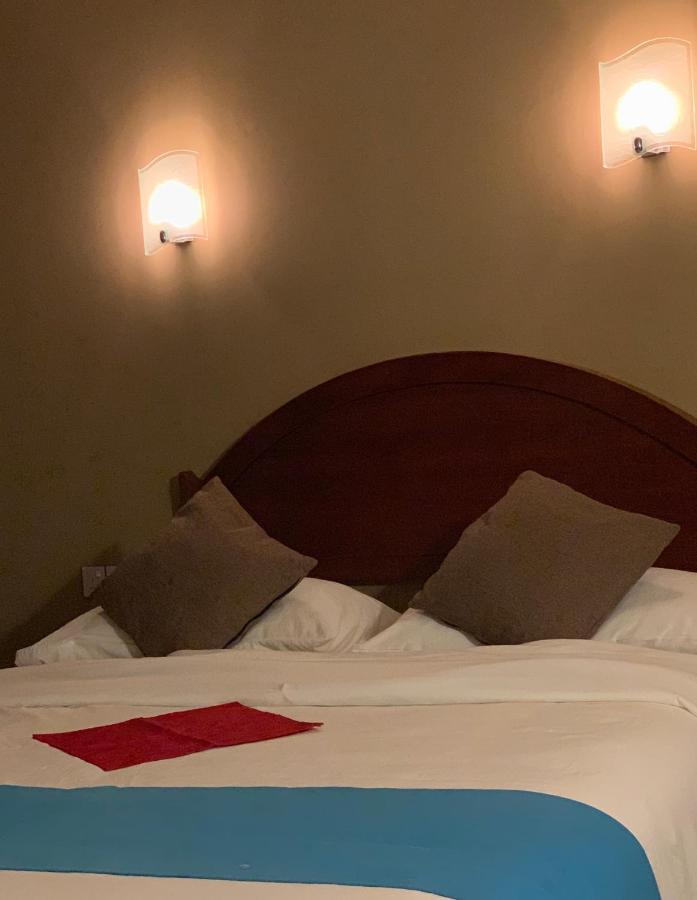 Ilaa Beach Maldives Hotel กุลลี ภายนอก รูปภาพ