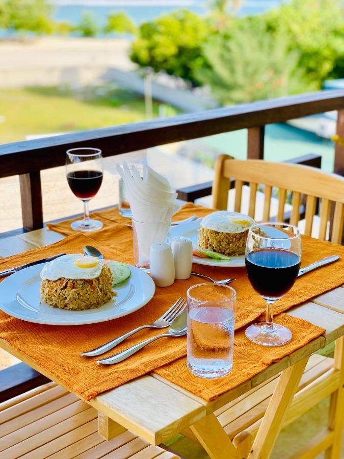 Ilaa Beach Maldives Hotel กุลลี ภายนอก รูปภาพ
