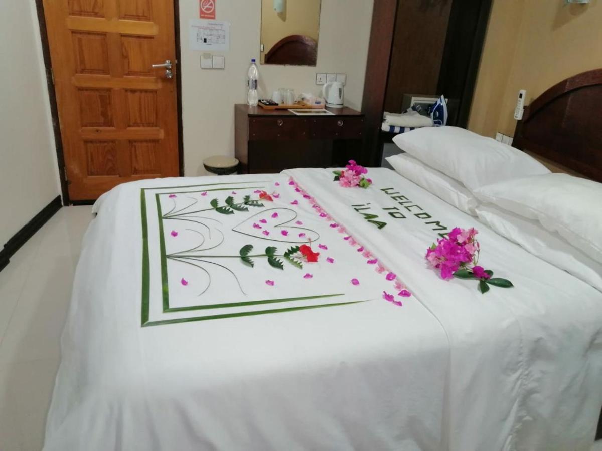 Ilaa Beach Maldives Hotel กุลลี ภายนอก รูปภาพ